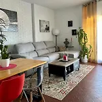 Torre De La Roca Industrial69 Apartament *
