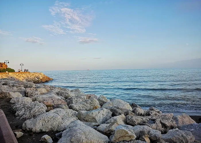 Torre De La Roca Industrial69 *