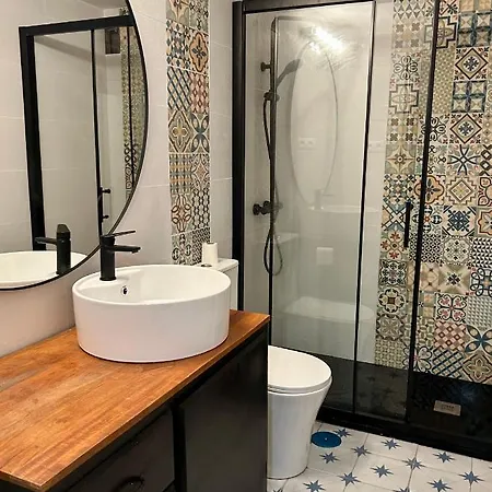 Apartamento Torre De La Roca Industrial69 *