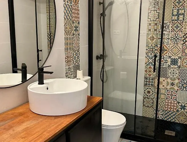 Apartamento Torre De La Roca Industrial69 *