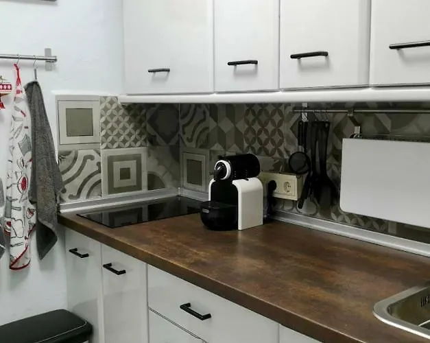 Torre De La Roca Industrial69 * Torremolinos